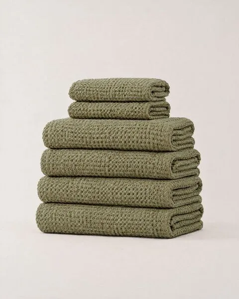 AmourLinen AmourLinen Waffel-Handtuch-Set aus Leinen, Spa-Pack, 4 Badetücher + 2 Handtücher, Moss grün, – Produktbild 1 von 3