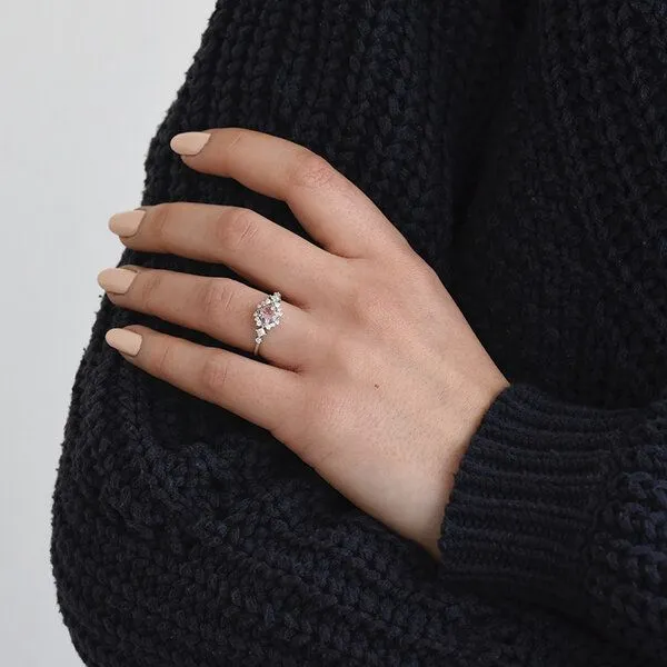 Eppi Eppi Goldener Ring mit Princess Morganit und Moissaniten Medrie, Rosa, – Produktbild 3 von 4