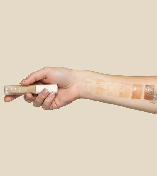 Uoga Uoga Uoga Uoga Flüssiger Concealer, mineralisch mit Koffein, 671 - sehr hell, – Produktbild 4 von 4