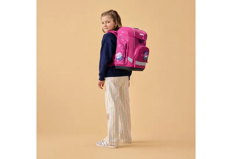 Ergobag Ergobag Schulranzen Schulranzen-Set CUBO LIGHT MondzauBär 5-teilig (5-teilig), Superleicht, Hugging-Rückensystem, für kleine/schmale Kinder, Lila, – Produktbild 2 von 3