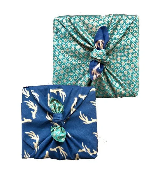 FabRap Gift Wrap FabRap Gift Wrap Wiederverwendbare Geschenkverpackung Furoshiki (doppelseitig), Jade & midnight reindeers, – Produktbild 2 von 6