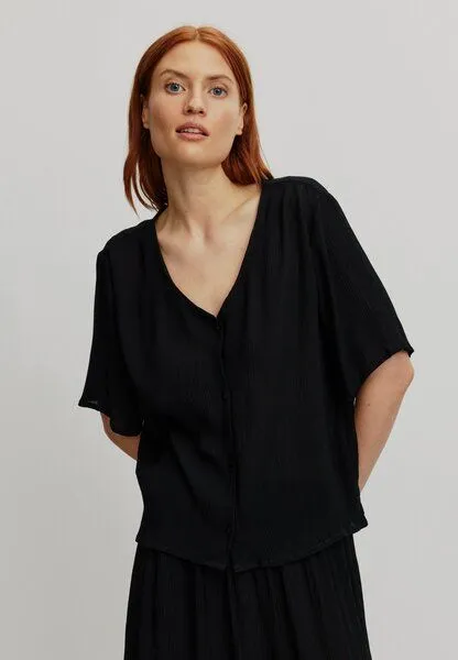 recolution Damen Crinkle Bluse aus LENZING ECOVERO Viskose - SPIREA - recolution, Black (schwarz), – Produktbild 1 von 4