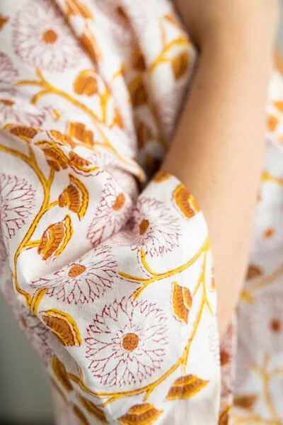 Jyoti - Fair Works Jyoti - Fair Works Bio-Baumwoll Cardigan Rohani, Blumen, – Produktbild 4 von 4