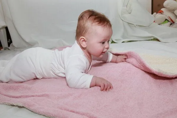 Efie Efie Babydecke weiß/rosa (KbA) – Produktbild 3 von 4