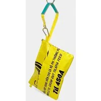 REFISHED fair fashion REFISHED fair fashion Täschchen 'BAG-IN-BAG' (S) - upcycelte Fischfuttersäcke, #fish gelb-til, – Produktbild 1 von 1
