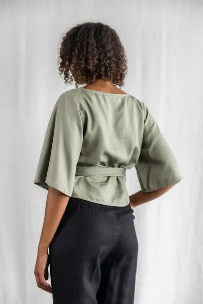 Jyoti - Fair Works Jyoti - Fair Works Modal Bluse Vasanta, Matcha, – Produktbild 4 von 4