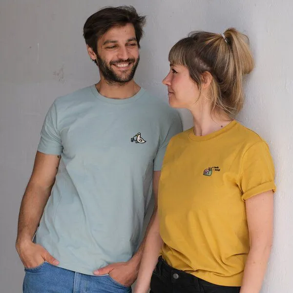 LIGARTI LIGARTI Besticktes T-Shirt – Schnexy, Mintgrün, – Produktbild 5 von 5