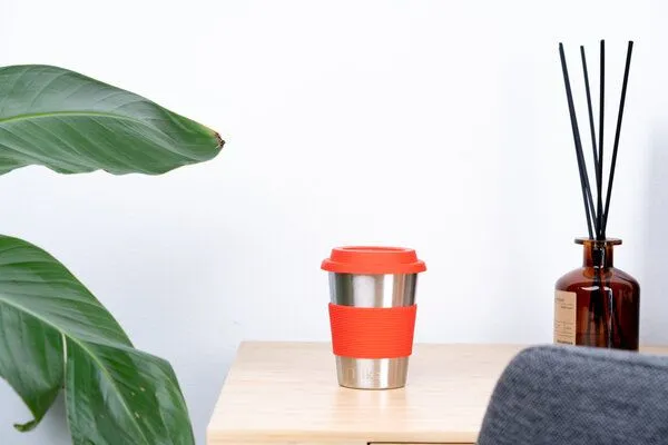 eTHikǝ eTHikǝ Edelstahl Kaffeetasse, Rot, – Produktbild 4 von 4