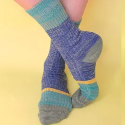 Fräulein Prusselise Fräulein Prusselise Wollfgang Woll Socke blau mint gelb bunt colourblock – Produktbild 1 von 1