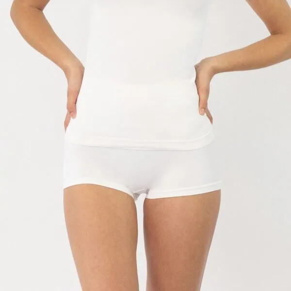 TAO Sportswear TAO Sportswear Schnelltrocknende & nahtlose Damen Funktionsboxer, Weiß, – Produktbild 3 von 4