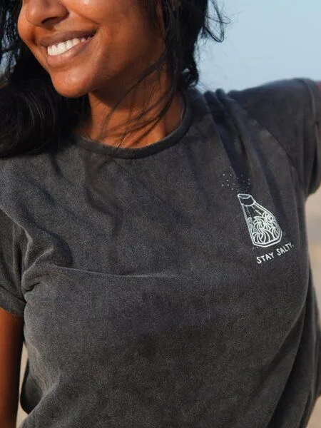 FUXBAU FUXBAU Frauen Stay Salty T-Shirt - salzschwarz, Salzschwarz, – Produktbild 4 von 4