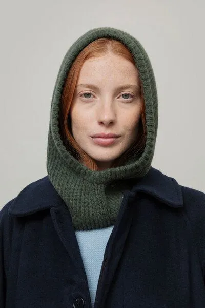 Rifò - Circular Fashion Made in Italy Rifò - Circular Fashion Made in Italy Kapuzenschal/ Balaclava aus Recycelter Kaschmirwolle, Grün, – Produktbild 5 von 5