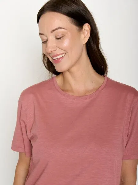 GreenBomb GREENBOMB Basic Nova - Kastiges T-Shirt aus Bio-Baumwolle / GOTS / Fair & Vegan, Rosa (dark rose), – Produktbild 2 von 4