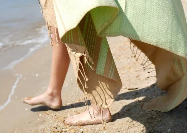 Karawan authentic Karawan authentic Hamamtuch Fouta "sand" aus Biobaumwolle, 100 × 200 cm, Pistaziengrün, – Produktbild 4 von 8