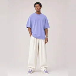 hey hey studios hey hey studios Herren Oversize T-Shirt „Essential Lilac Dream“ aus Bio-Baumwolle – Produktbild 1 von 1