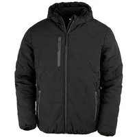 Result Genuine Recycled Result Genuine Recycled Recycelte gefütterte Winter- Regen- und Windjacke mit Kapuze Brusttasche, Schwarz/schwarz, – Produktbild 1 von 1