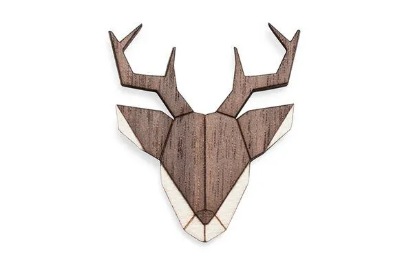 BeWooden BeWooden Brosche aus Holz Hirsch – Produktbild 1 von 4