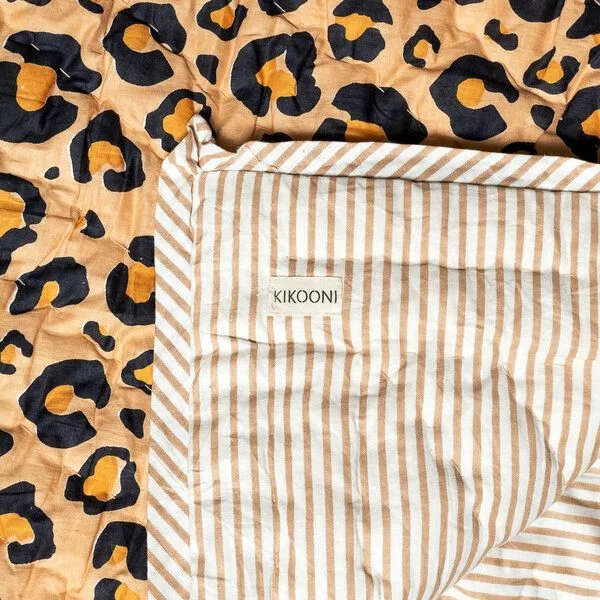 KIKOONI KIKOONI Kleine Tagesdecken und Kinder - Kuscheldecken " COZY K", Leo love, – Produktbild 4 von 4
