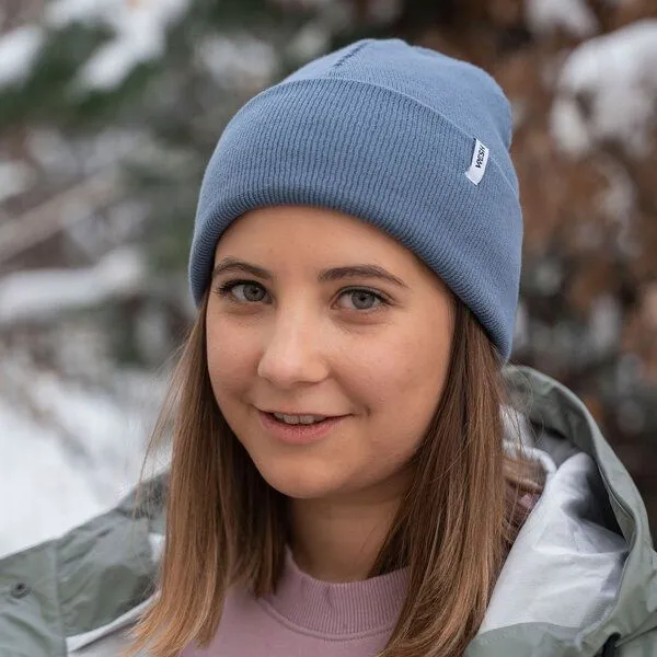 Vresh Clothing Vresh Clothing Veo - Classy Beanie aus Biobaumwolle, Rauchblau, – Produktbild 3 von 4