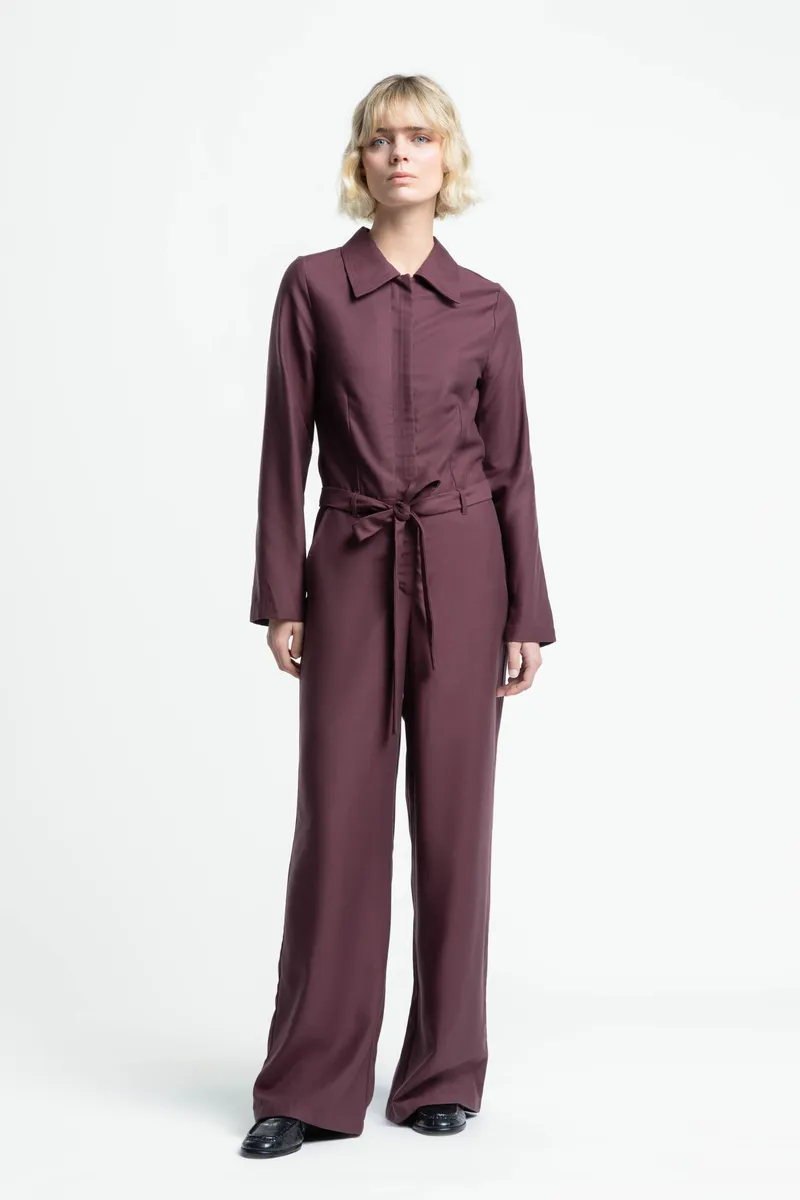 Kings Of Indigo Kings Of Indigo Damen vegan Jumpsuit Mab Fudge, Violett, – Produktbild 2 von 2