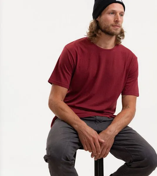 Gary Mash GARY MASH Basic Herrenshirt aus TENCEL Modal Mix, Bordeaux, – Produktbild 2 von 4