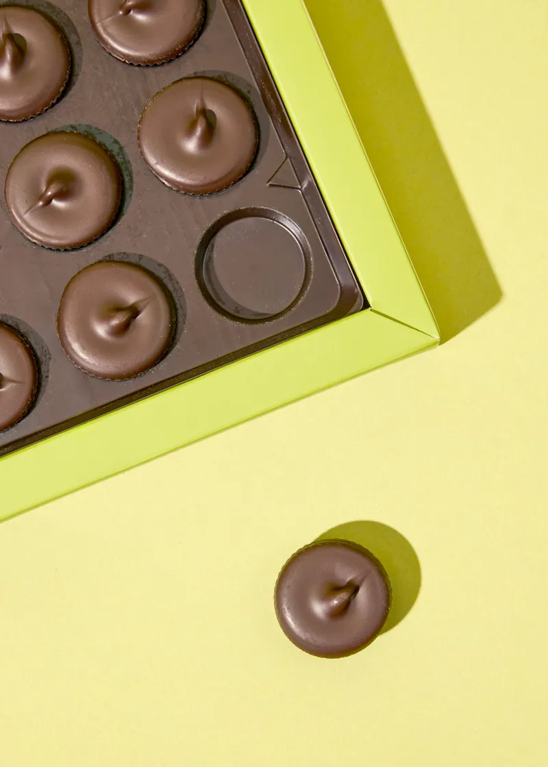 KoRo Geschenkbox Bio Nut Butter Cups Salted Pistachio | 12 x 13 g – Produktbild 1 von 5
