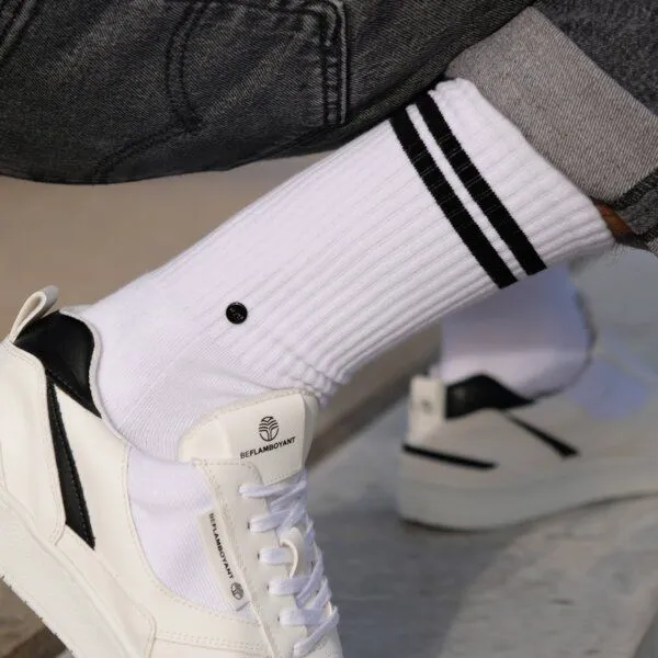 wysf. | what you stand for. wysf. | what you stand for. Retro Tennissocken mit Knopf, Bio-Baumwoll-Mix, Schwarz (weiß/schwarz), – Produktbild 1 von 4