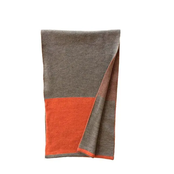 austriandesign.at austriandesign.at SchlaufenSchal aus extrafeiner Merinowolle, Natur/orange, – Produktbild 2 von 3