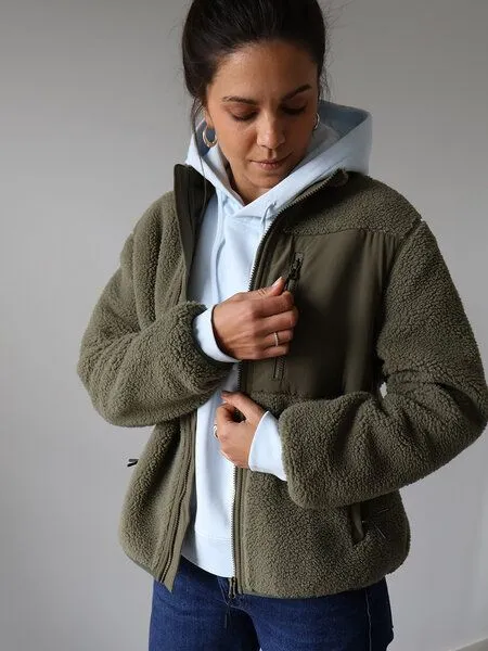 Kultgut Kultgut ProEarth- New Recycling Generation - Kuschelige Sherpa Fleecejacke / With Love, Grün, – Produktbild 8 von 8