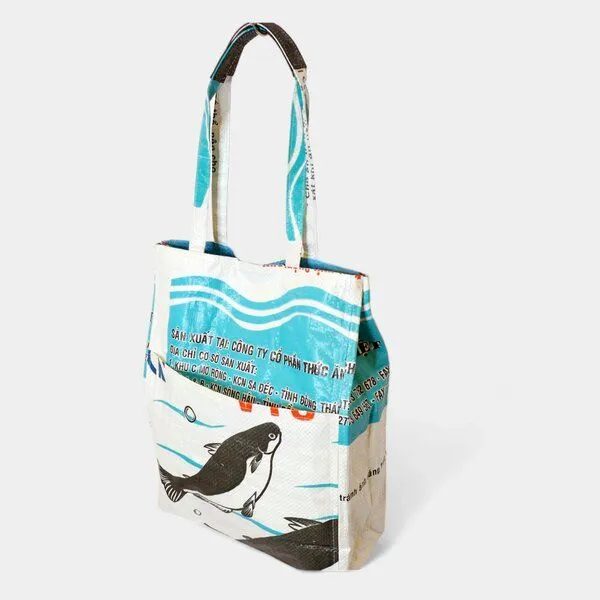 REFISHED fair fashion REFISHED fair fashion Tasche BUSINESS BAG upcycelte Fischfuttersäcke, #fish weiß, – Produktbild 2 von 6