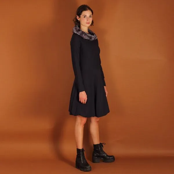 ManduTrap ManduTrap Ballonkleid aus Bio-Baumwolle kbA mit Kapuze/Hoodie, Dunkelblau, – Produktbild 2 von 2