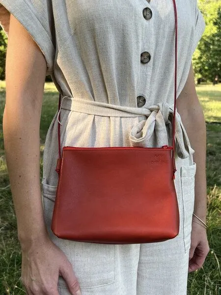 monday market monday market Ledertasche Stine, Rot, – Produktbild 2 von 4