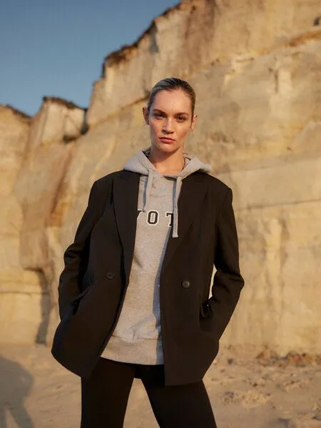 WOTE WOTE Logo Hoodie Sweatshirt aus Organic Cotton - Bio Baumwolle, Grau melange, – Produktbild 4 von 4