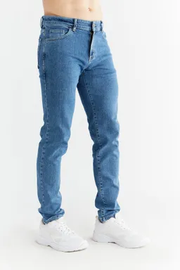 Evermind Evermind Herren vegan Jeans Slim Fit Day Himmelblau – Produktbild 1 von 1