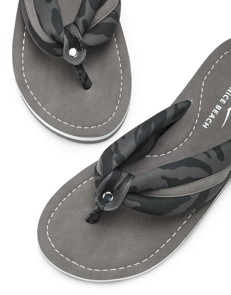 VENICE BEACH VENICE BEACH Sandale, Badeschuh, Badelatsche, Flip Flop, Badeschlappe, Sommerschuhe Badezehentrenner Zehentrenner mit wasserabweisender und leichter Sohle VEGAN, Grau|schwarz, – Produktbild 4 von 5