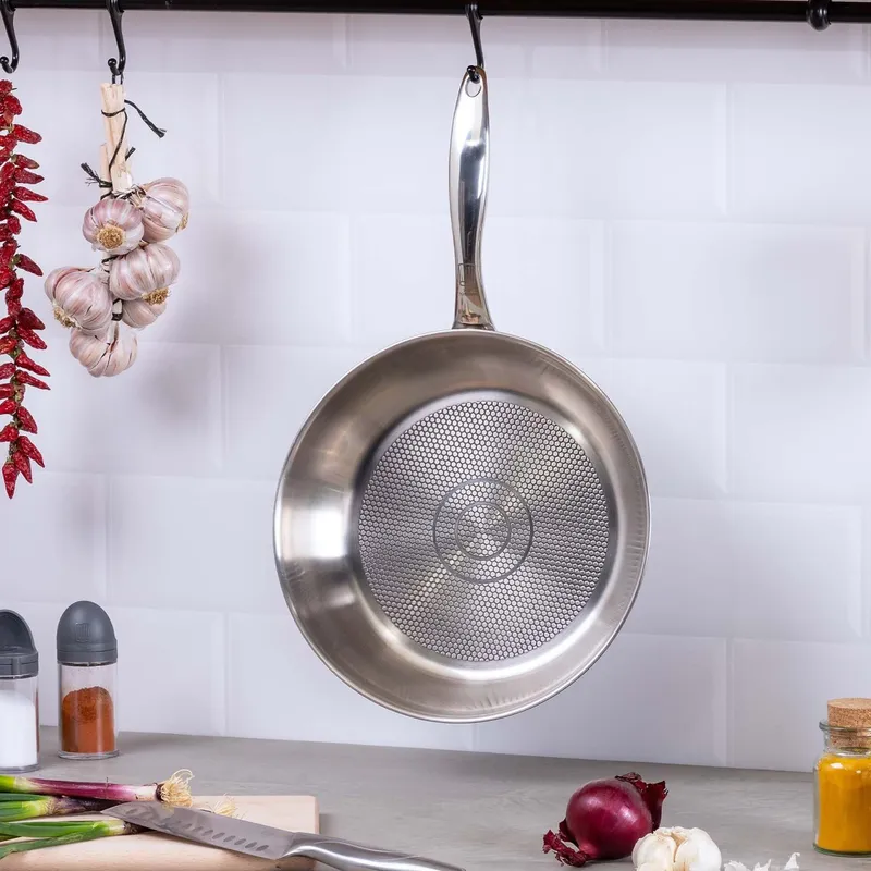 Chefkoch trifft Fackelmann Chefkoch trifft Fackelmann Bratpfanne München, Ø28cm, Edelstahl – Produktbild 3 von 3