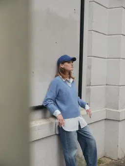 LANIUS LANIUS Pullover mit V-Ausschnitt aus Alpakawolle und Merinowolle – Produktbild 1 von 1