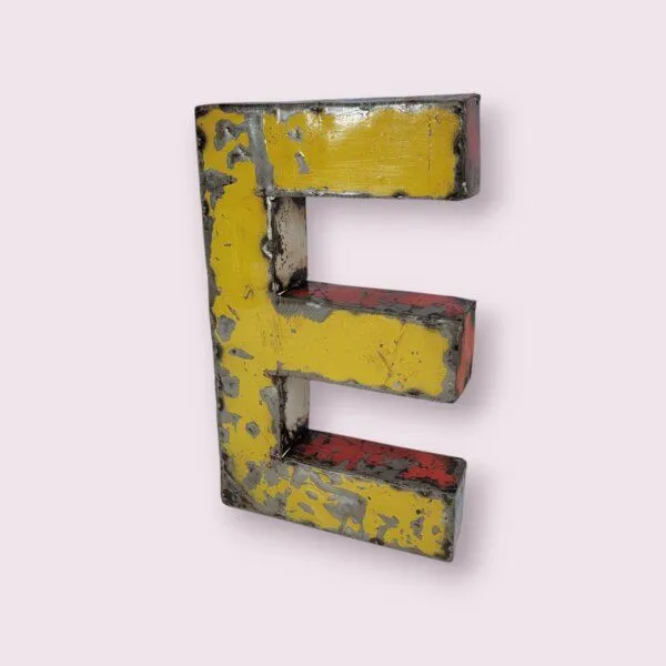 Moogoo Creative Africa Moogoo Creative Africa Buchstabe "E" aus recycelten Ölfässern | Ziffer "3" | 22 oder 50 cm | verschiedene Farben | Upcycling | handgemacht & fair, Gelb, – Produktbild 1 von 1