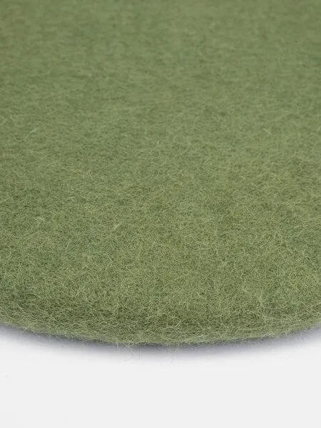 myfelt myfelt Flachfilz Sitzauflage (⌀ 36 cm, 36 x 36 cm), Dunkelgrün (kaspar), – Produktbild 3 von 4