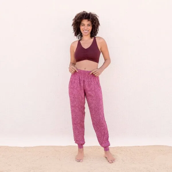 Jaya Jaya ANANDA PAISLEY - Damen - locker-leichte Sommerhose für Yoga und Freizeit, Paisley carmine, – Produktbild 1 von 3