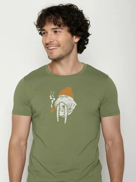 GreenBomb GREENBOMB Smokey Walrus Guide - Sportliches T-Shirt aus Bio-Baumwolle / hochwertiger Print / GOTS / Fair & Vegan, Grün (dark seed), – Produktbild 2 von 4