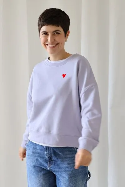 Kultgut Kultgut Artdesign - Goodness Pulloversweater im Boxistyle / Red Heart, Lavendel, – Produktbild 1 von 4