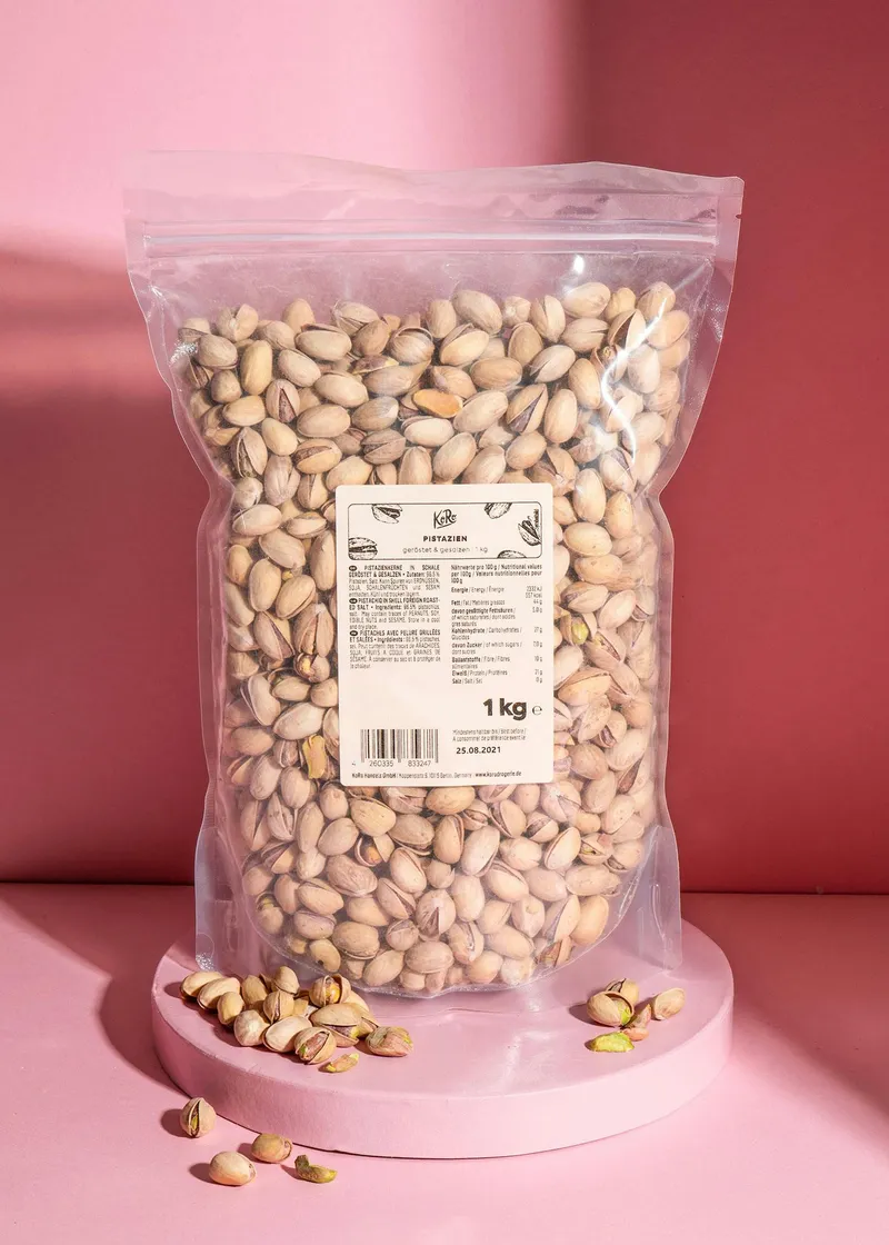 KoRo Geröstete und gesalzene Pistazienkerne 1 kg – Produktbild 1 von 5