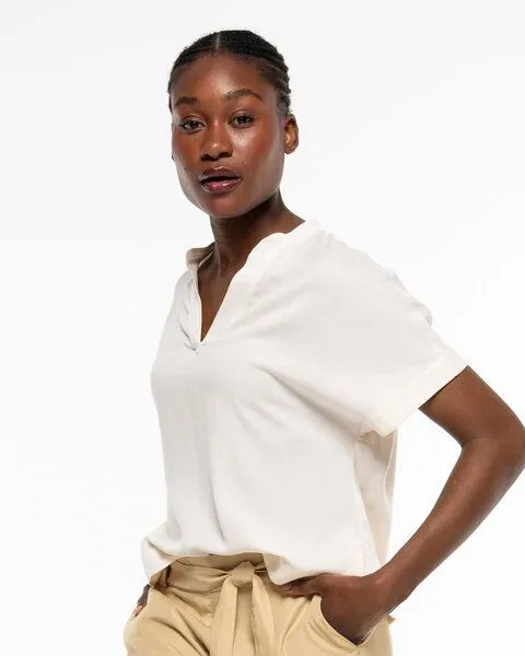 Alma & Lovis Alma & Lovis Edles Blusenshirt aus fließendem EcoVero | V-Neck Blouse, Floral white (weiss), – Produktbild 3 von 4