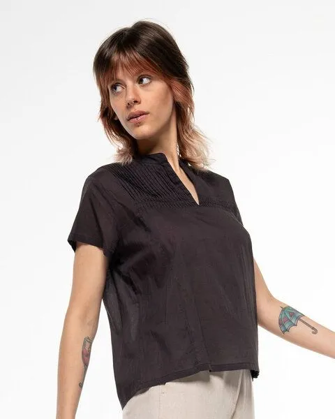 Alma & Lovis Alma & Lovis Charmantes Blusenshirt aus feinster Bio-Baumwolle | Batist Bluse, Chocolate (braun), – Produktbild 4 von 4