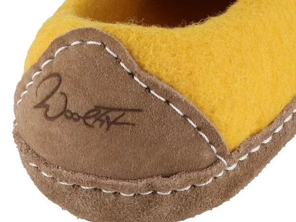 WoolFit WoolFit Barfuß-Hausschuhe „Footprint“ hand-gefilzt, extra weich & flexibel, Gelb, – Produktbild 4 von 4