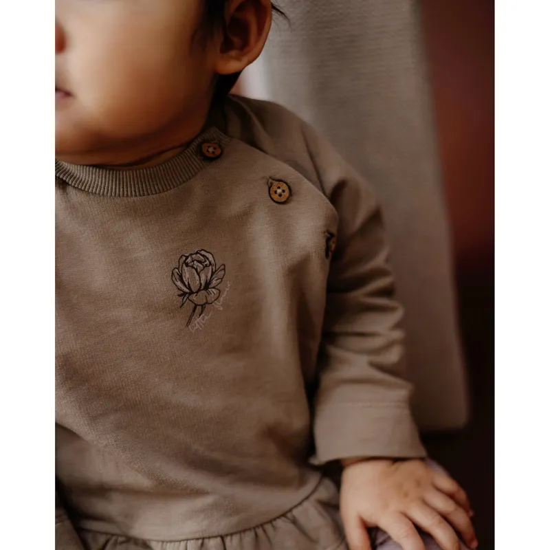 Levv Levv Sweatshirt mit Rüschen Blume, Braun, – Produktbild 3 von 3