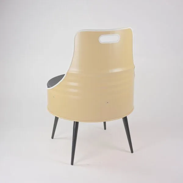 Lockengelöt Lockengelöt Stuhl aus einem Hamburger Ölfass, Beige (gepulvert), – Produktbild 1 von 2