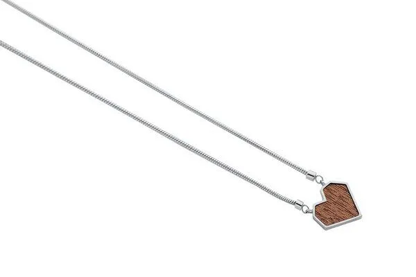 BeWooden BeWooden Kette mit Herzchen Anhänger mit Holzdetail, Red, – Produktbild 1 von 2