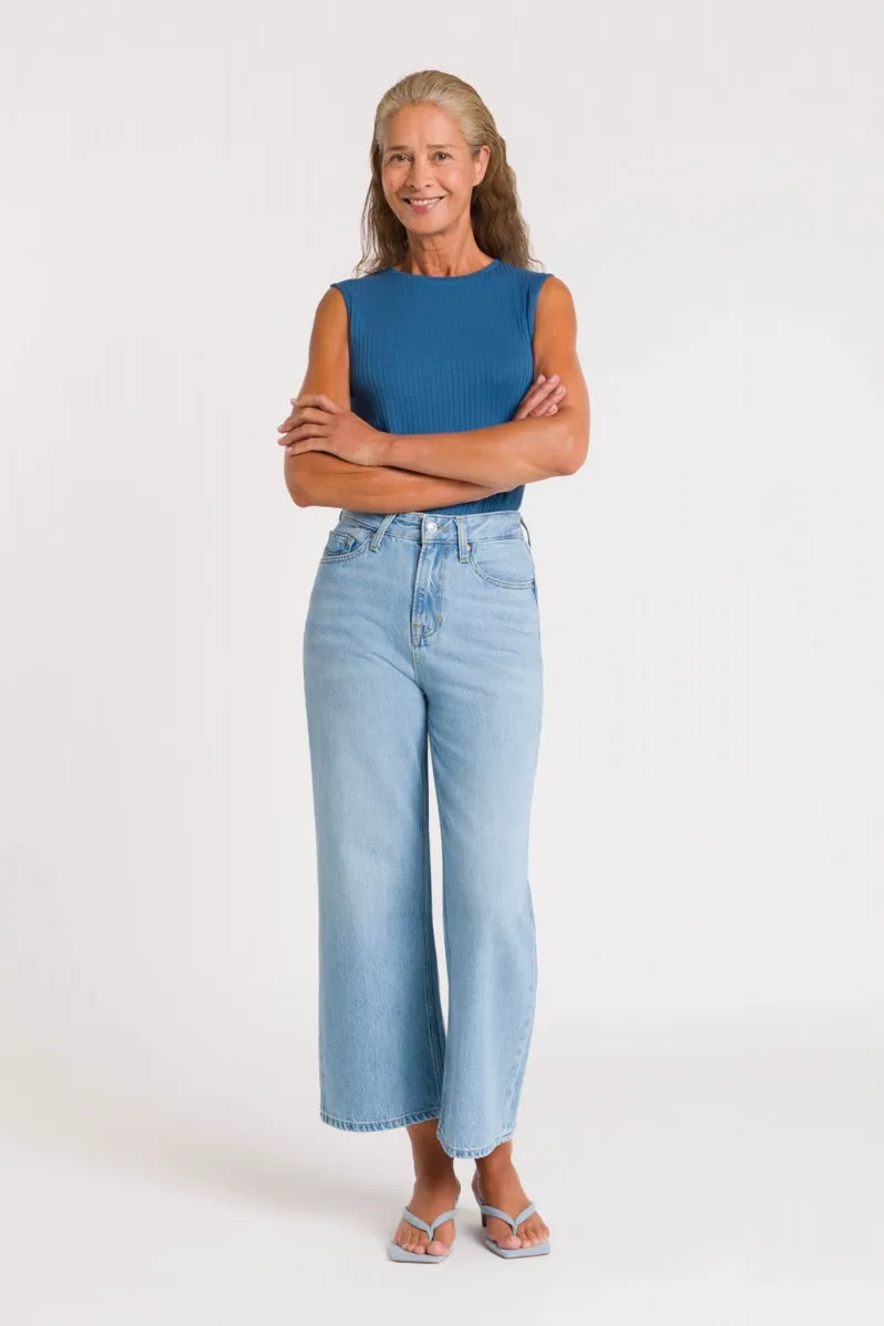 Kings Of Indigo Kings of Indigo Damen vegan Cropped Jeans Elisabeth Blau Reef Super Light Washed Blau, Hellblau, – Produktbild 2 von 2